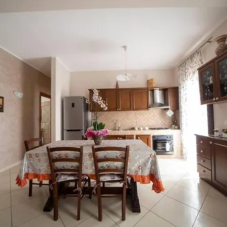 Casa Vacanze Il Fischio Del Vento Цафферана-Этнея